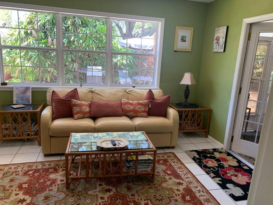 One Bed Suite Near Beaches And Downtown サラソータ エクステリア 写真