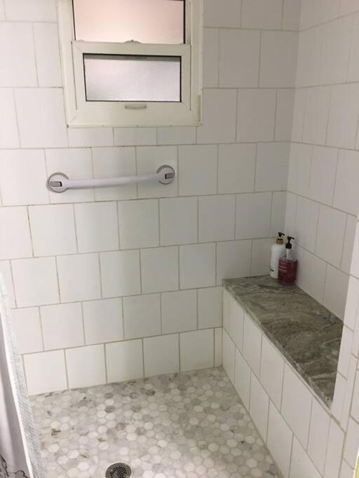 One Bed Suite Near Beaches And Downtown サラソータ エクステリア 写真