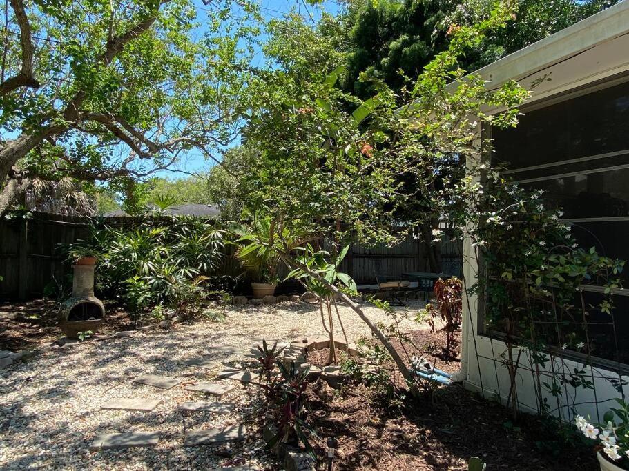 One Bed Suite Near Beaches And Downtown サラソータ エクステリア 写真